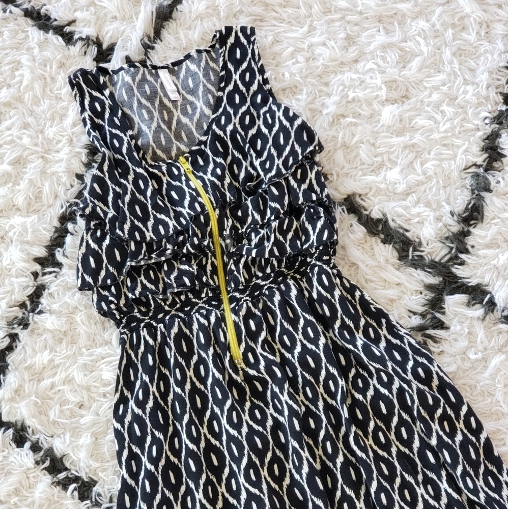 Dress - Picture 2 of 4